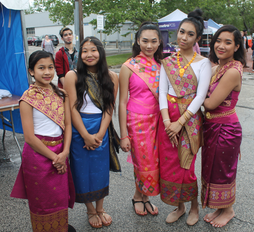 young ladies from the Laotian Association of Cleveland