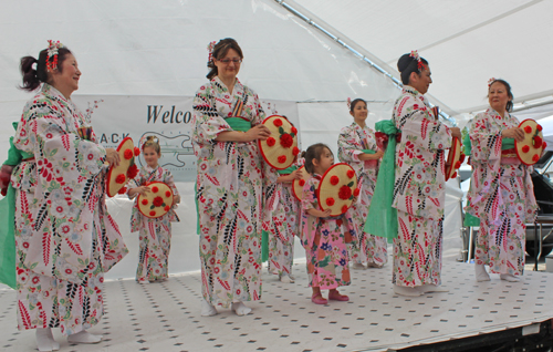 Sho-Jo-Ji Japanese Dancers