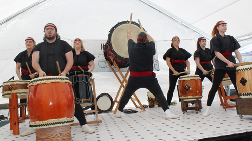 Yume Daiko taiko drummers at Cleveland Asian Festival