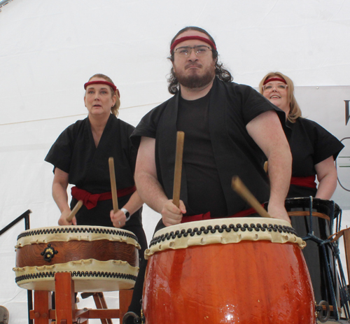 Yume Daiko taiko drummers at Cleveland Asian Festival