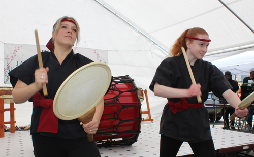 Yume Daiko taiko drummers at Cleveland Asian Festival