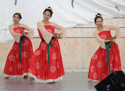 Cleveland Contemporary Chinese Culture Association performers