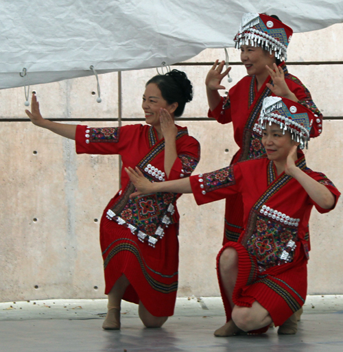 Cleveland Contemporary Chinese Culture Association performer