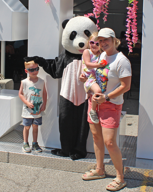 Panda family