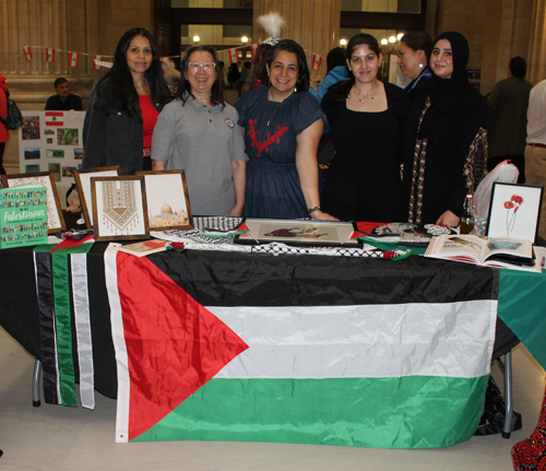Palestine table with Chia-Min Chen