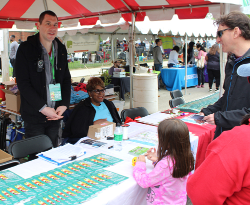 Cleveland Asian Festival volunteers
