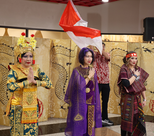 Cleveland Indonesian community performance