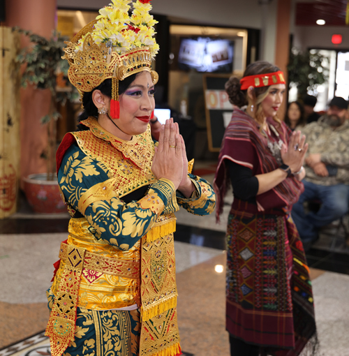 Cleveland Indonesian community performance