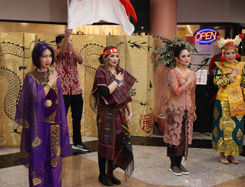 Cleveland Indonesian community performance