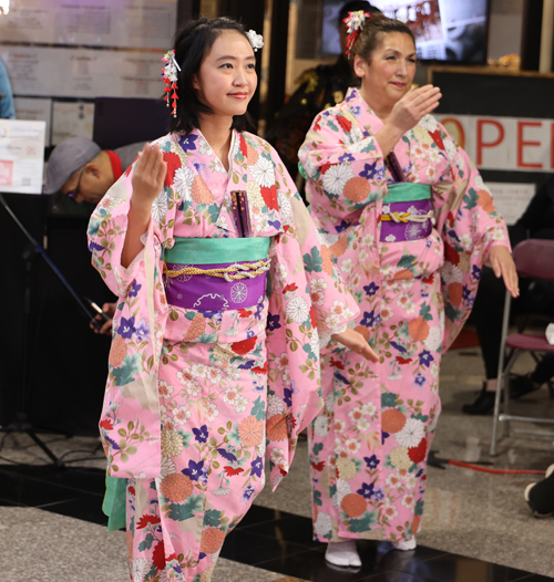 Sho-Jo-Ji Japanese Dancers