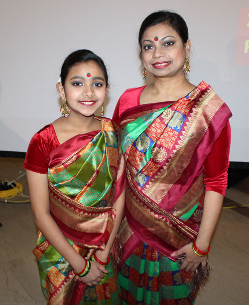 Tamanna Rahman and Sanika Mahdiya