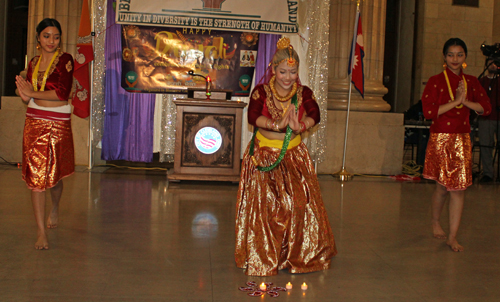 Ayusha Samal and Nepali dancers