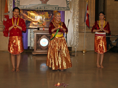 Ayusha Samal and Nepali dancers