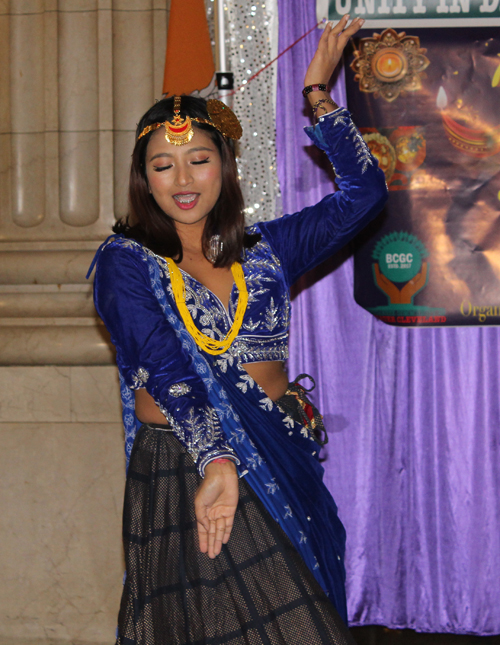 a young lady performing the Haseyra Bhola Bhainee Dance