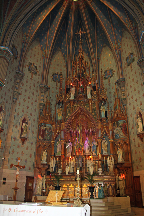 St. Michael the Archangel Church in Cleveland - altar