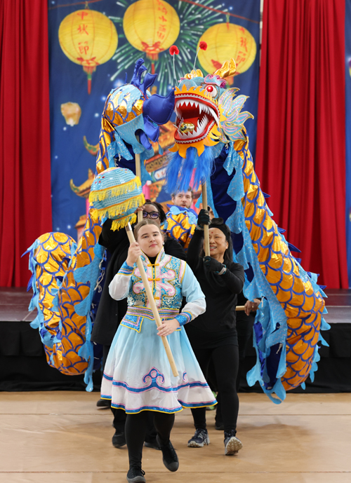Yin Tang Blue River Dragon Dance Team