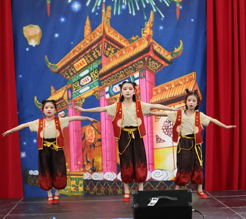 Cleveland Contemporary Chinese Culture Association performers