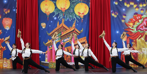 Cleveland Contemporary Chinese Culture Association performers