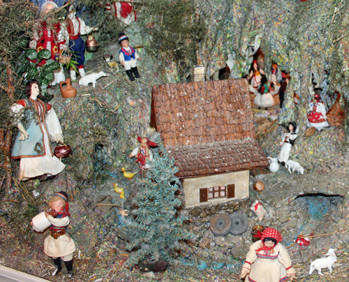 Jerry Malinar Croatian Nativity Display