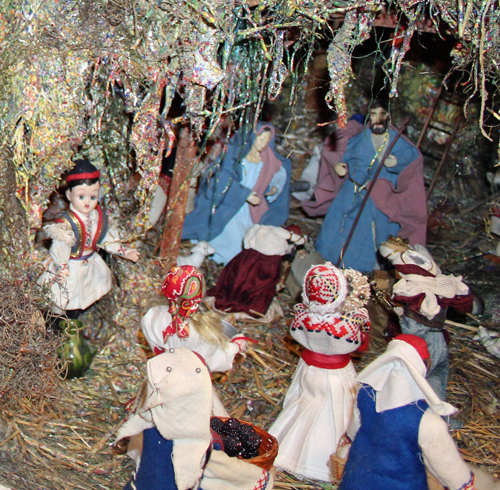 Jerry Malinar Croatian Nativity Display