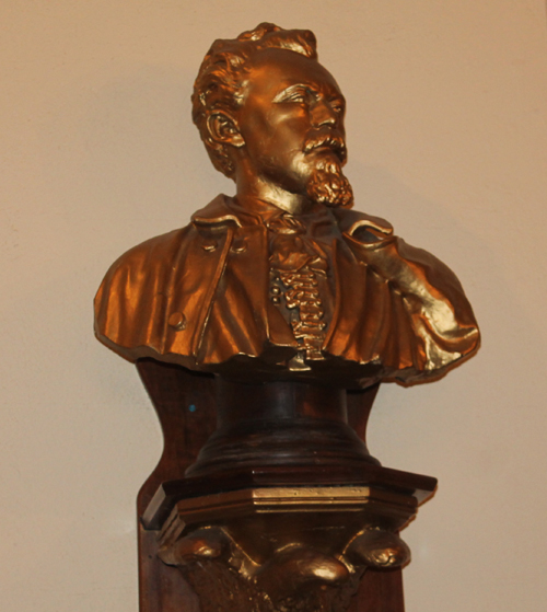 Bohemian National Hall bust