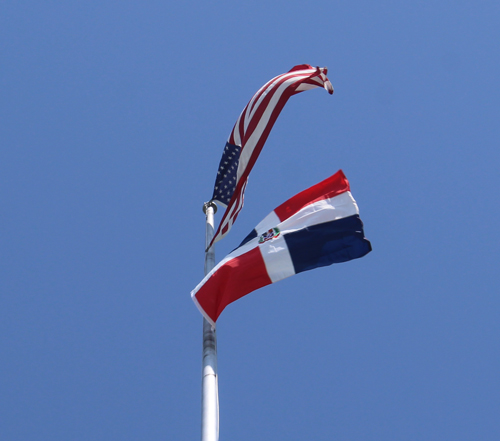 Flag of US and Dominican Republic