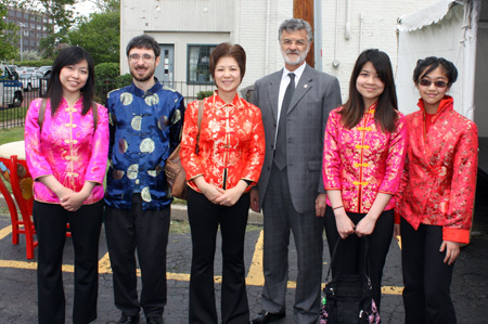 Cleveland Chinese Music Ensemble with Mayor Frank Jackson