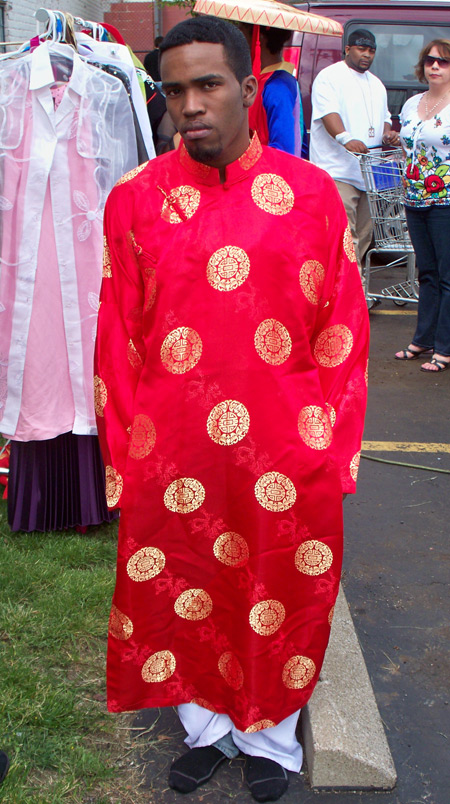 Vietnamese Fashion Show at Cleveland Asian Festival