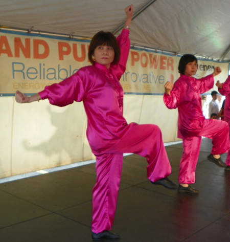 Westlake Chinese Cultural Association women dancers