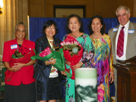 Dr. Elizabeth Balraj, Margaret Wong and Ryan sisters with Joe Meissner