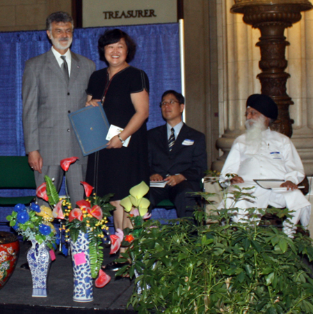 Mayor Frank Jackson and Erie Chinese Journal Editor Anne Y. Pu