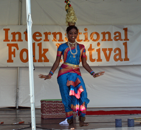 Mahima Venkatesh performs the Indian Karagattam