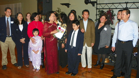 Gia Hoa Ryan with family
