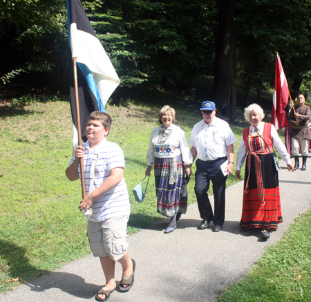 Estonian marchers