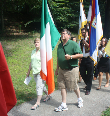 Irish marchers with flag