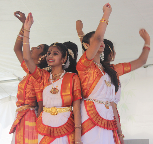 Indian dance by Sujatha Srinivisan students from Shri Kalaa Mandir