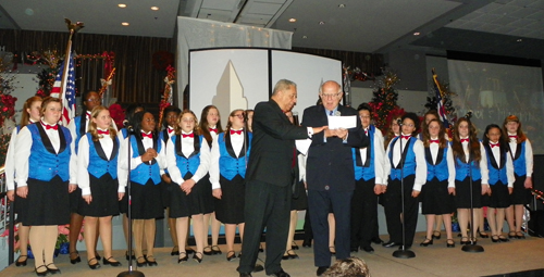 Leon Bibb and Harlan Diamond announce the Philanthropia 2012 total