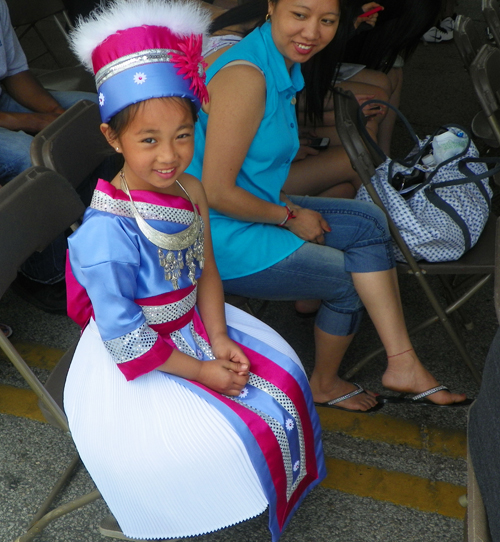 Little Hmong girl