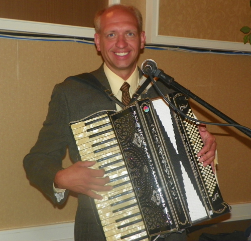 Mike Wojtila with accordion