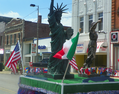 Statue of Liberty at  Ashtabula Parade