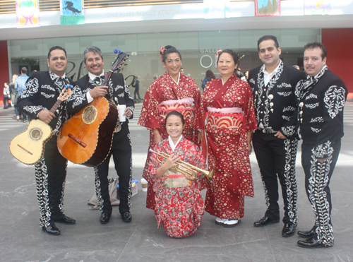 Sho Jo Ji Japanese Dancers and Mariachi Band