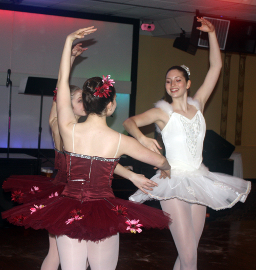 Cleveland Ballet Youth Company dancers