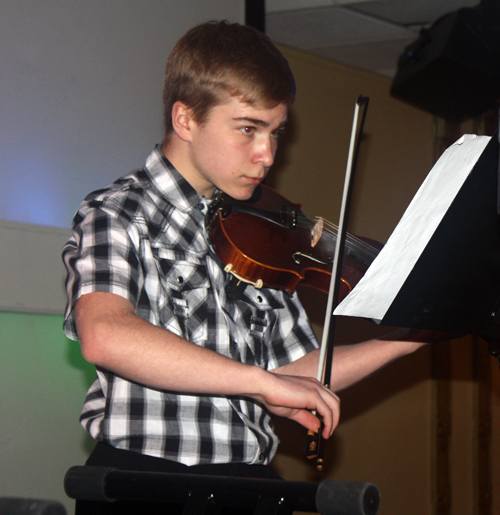 Young violin player