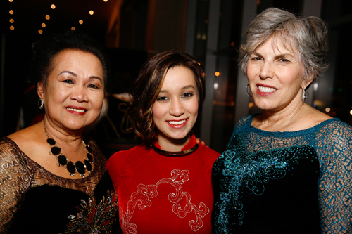 Gia Hoa Ryan, Liana Powell and Judge Marilyn Cassidy