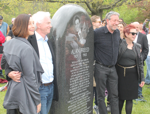 Alan Freed family with monument to their father