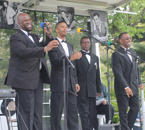 The Drifters at Alan Freed memorial