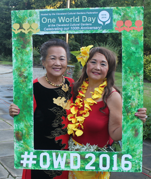 Gia Hoa Ryan and Manivic Dancer