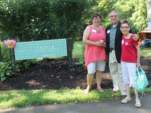 Lee C Shapiro with Armond and Mrs Budish