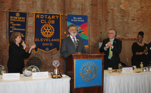 Mayor Frank Jackson receives Rotary award