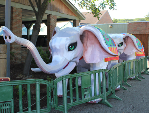 Asian Lantern scene at Cleveland Metroparks Zoo